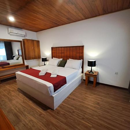 Hotel One World Mirissa Esterno foto
