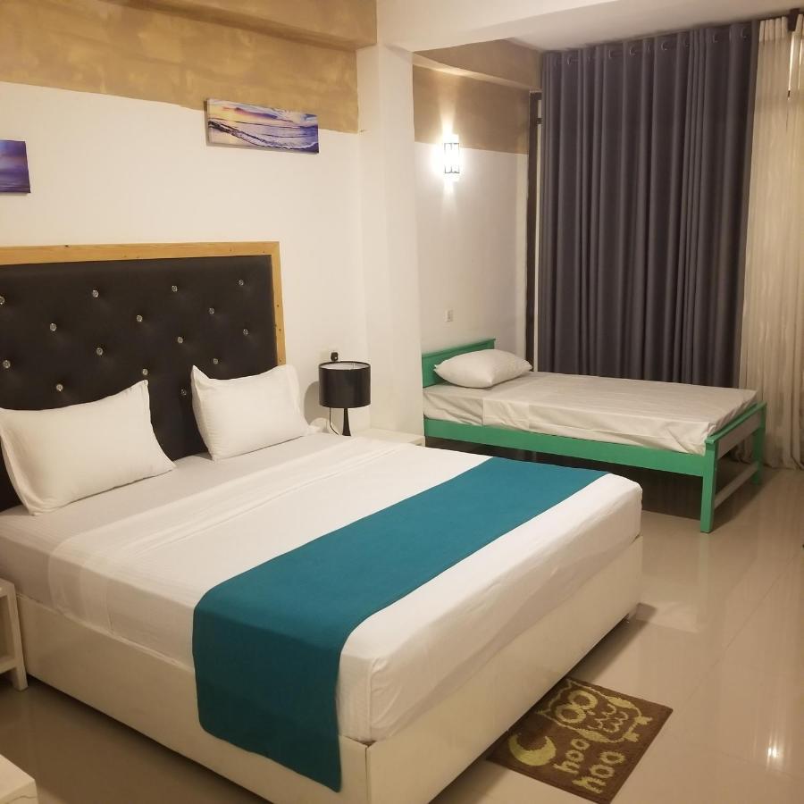 Hotel One World Mirissa Esterno foto