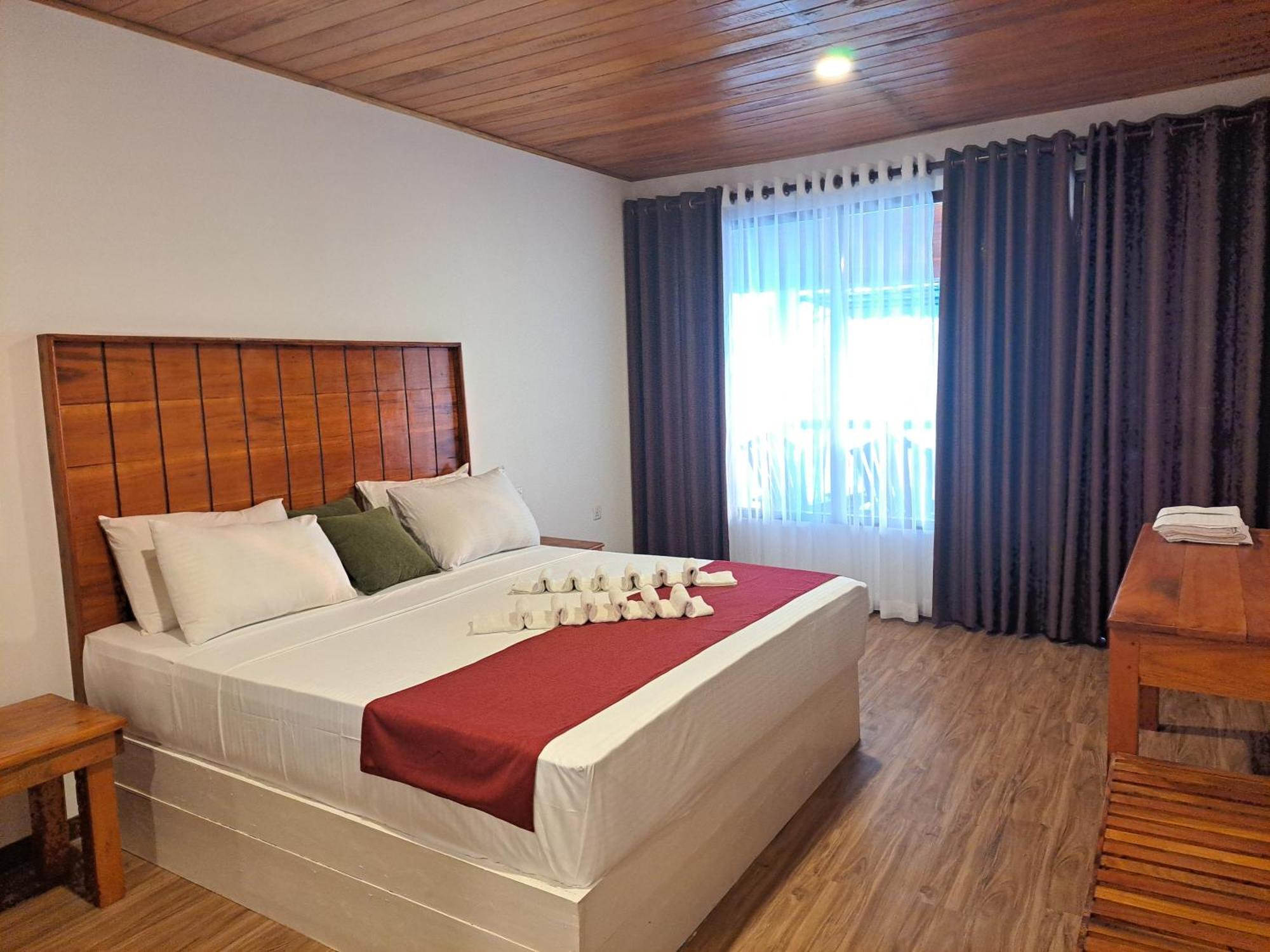 Hotel One World Mirissa Esterno foto