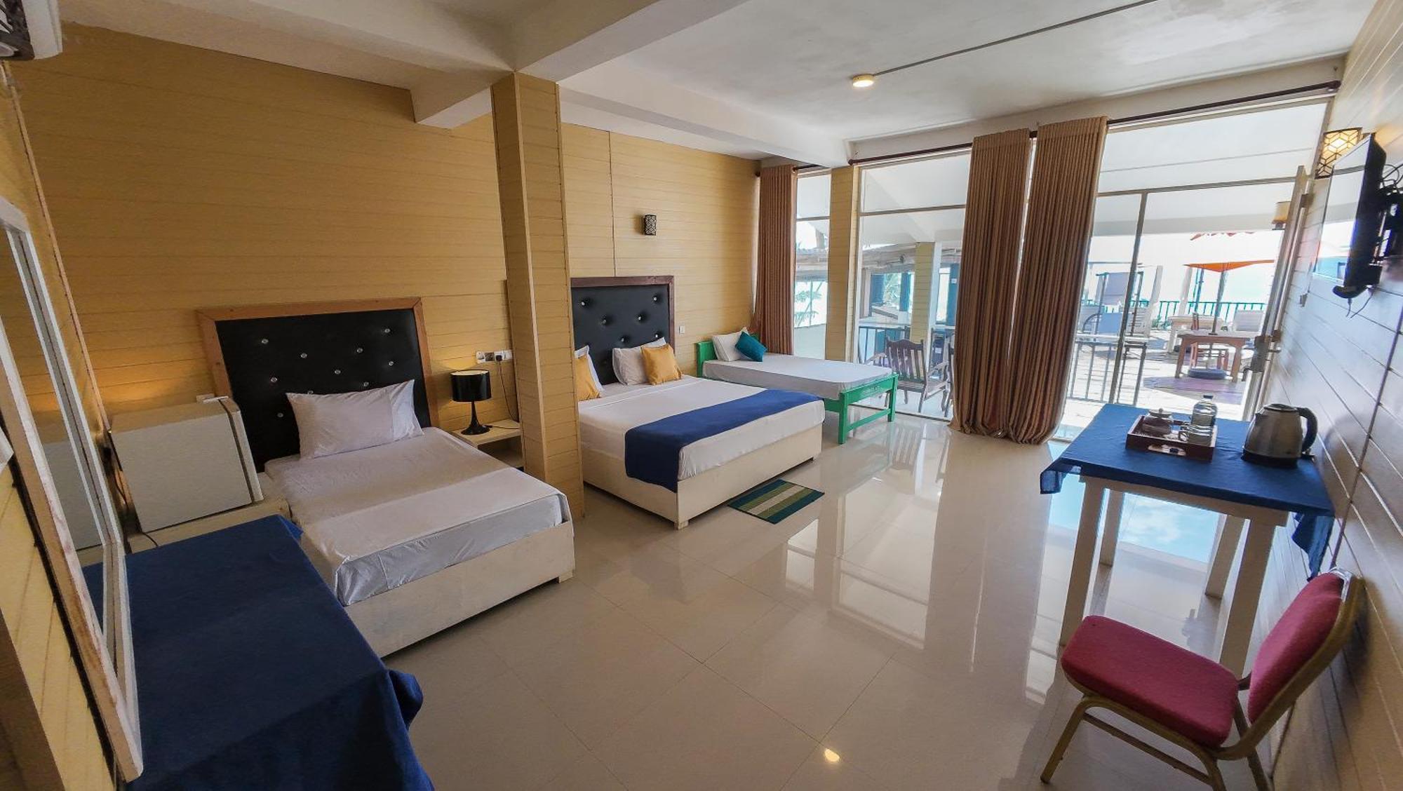 Hotel One World Mirissa Esterno foto