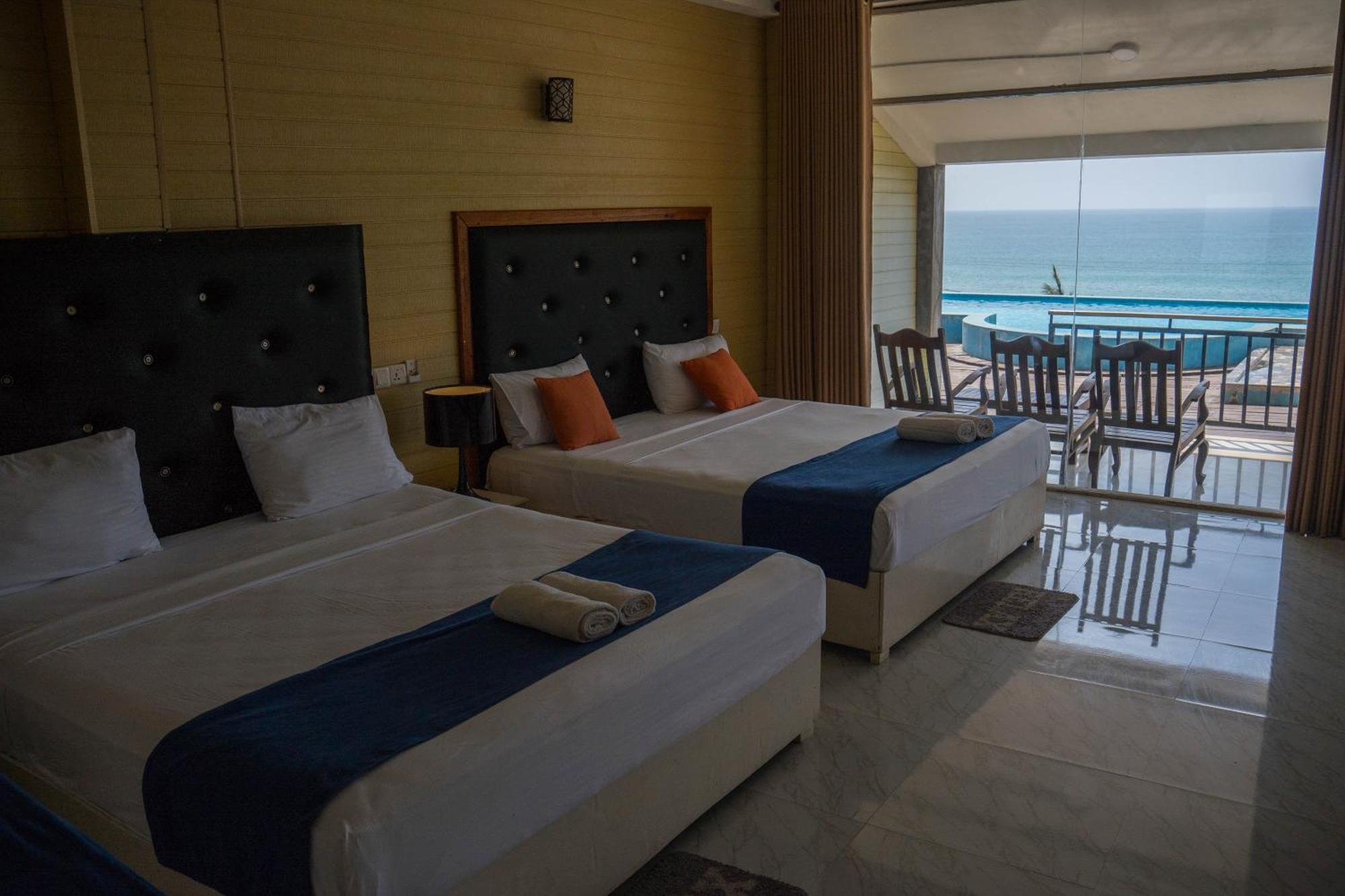 Hotel One World Mirissa Esterno foto