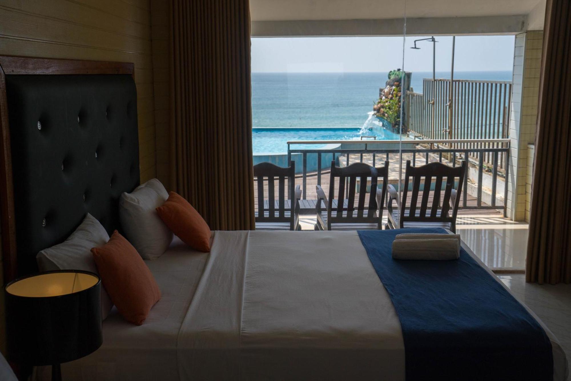 Hotel One World Mirissa Esterno foto
